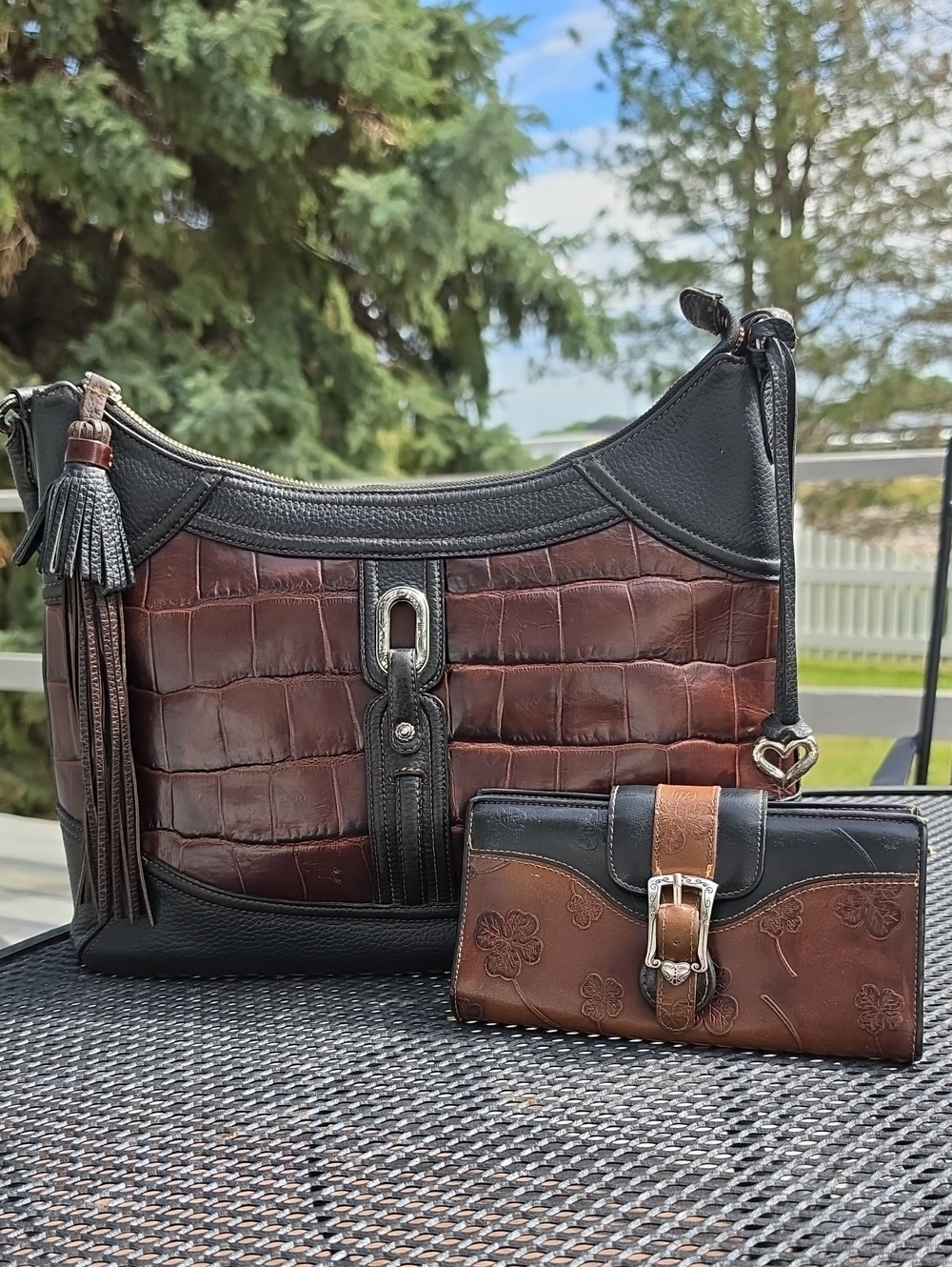 Stylish Brown & Black Croc-Embossed Women’s Shoulder Bag with Matching Wallet
